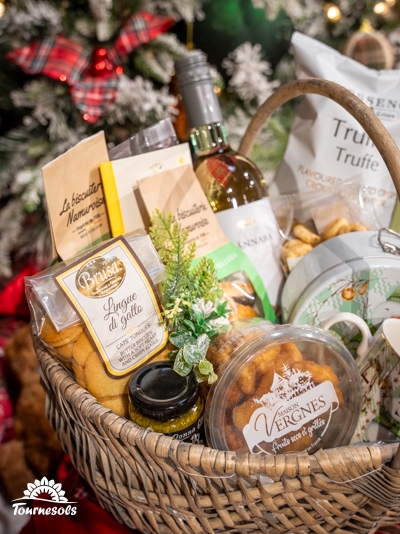 Panier garni Tournesols avec vin, biscuits, chocolats et douceurs.